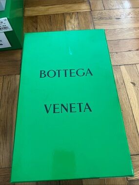 Bottega Veneta Bright Green Logo Box